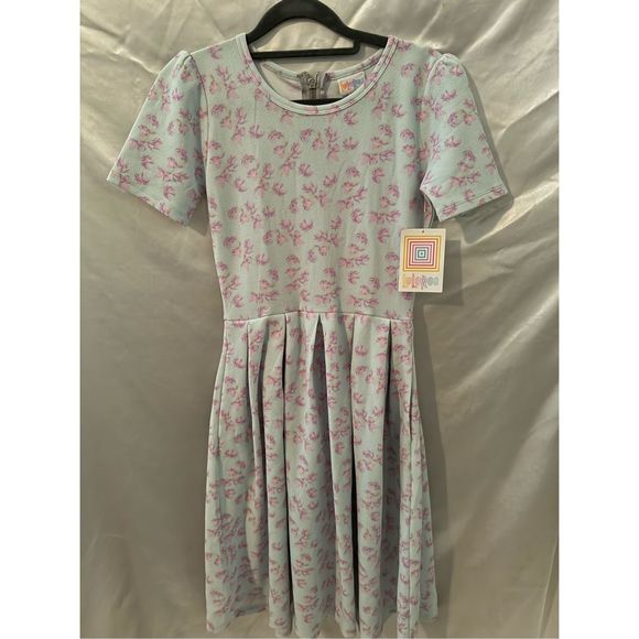 LuLaRoe Dresses & Skirts - LuLaRoe Amelia Dress